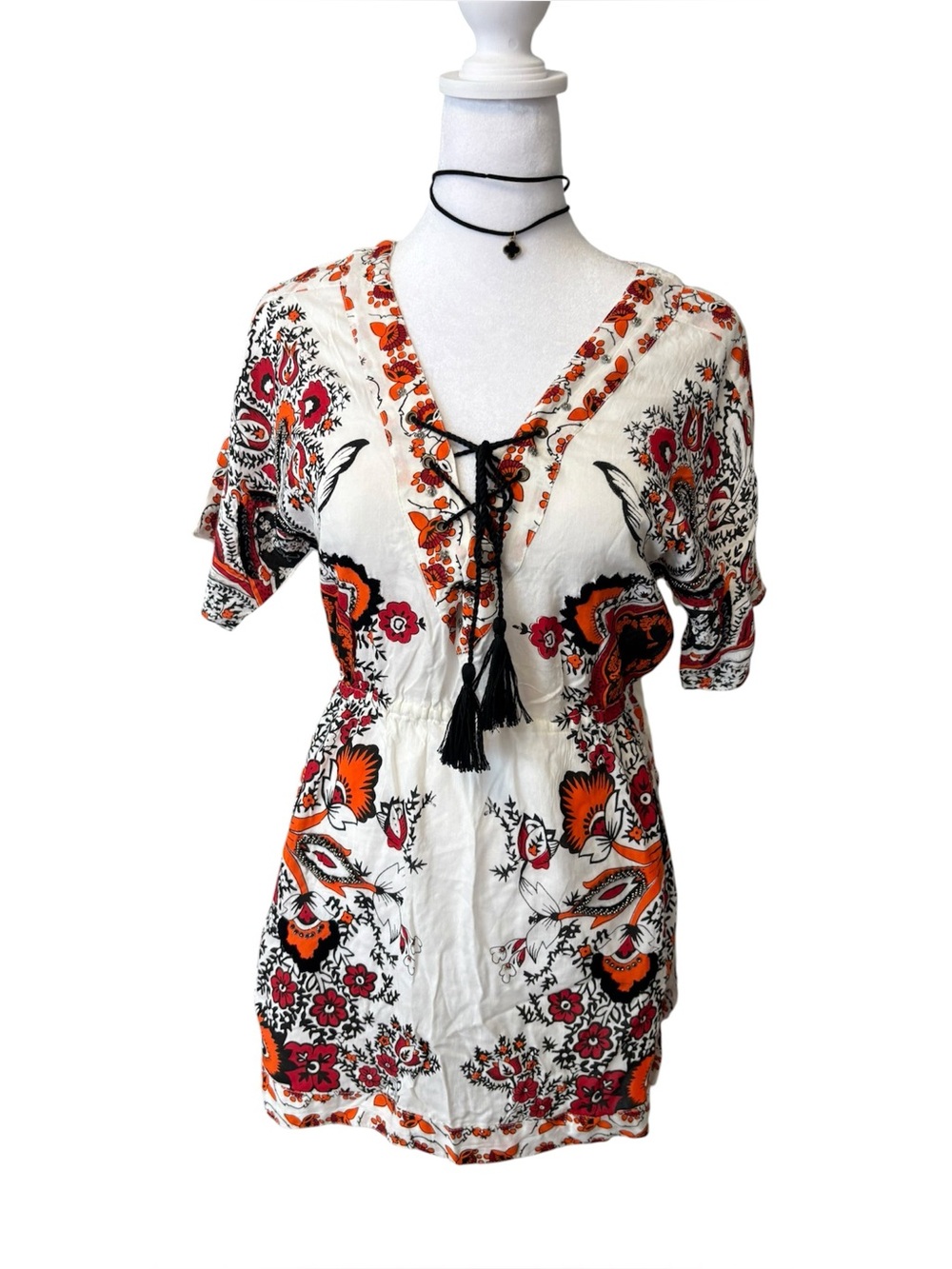 Romeo + Juliet Couture Floral Boho Top - new